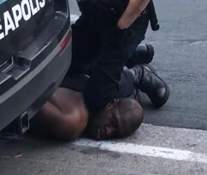 美国@5月28日！特朗普语出惊人，美国民众爆发大规模抗议，怒砸警车！