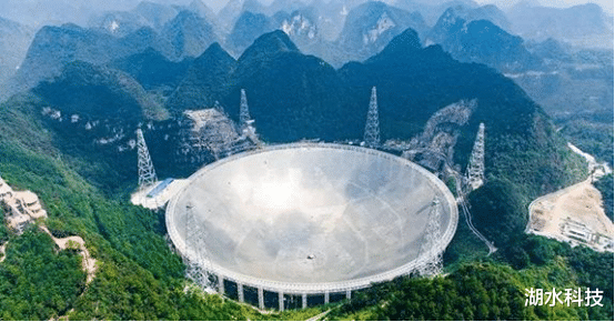 『射电望远镜』世界最大“天眼”，直径350米耗资2.5亿！现锈迹斑斑成垃圾场