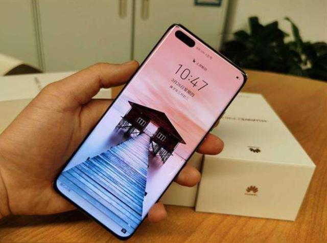 小屏|为何在小屏旗舰这块“肥肉”前，国产阵营只能眼巴巴干看着？