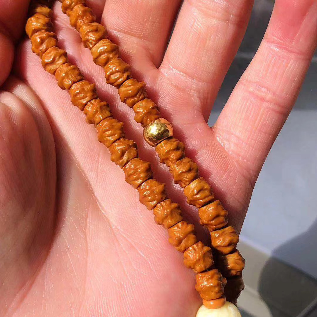 『紫檀』百香籽包浆上色之后的样子谁见谁不爱?