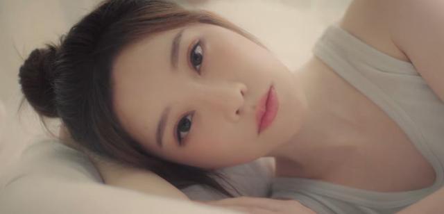 冯提莫|冯提莫被央视力推，新歌代言相继而来，热度一再飙升