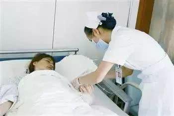 肺癌▲48岁女子,查出肺癌,提醒:身上一个地方莫名发痛,及时查查肺