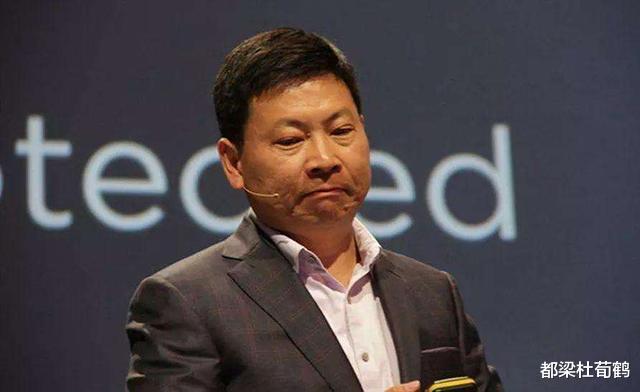 华为|面对美国制裁，中芯国际怂了，放弃华为代工，如今市值蒸发600亿