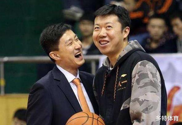 广东男篮|宏远速递:阿联抵达青岛归队,徐杰亲自透露伤势,杜锋大战王治郅