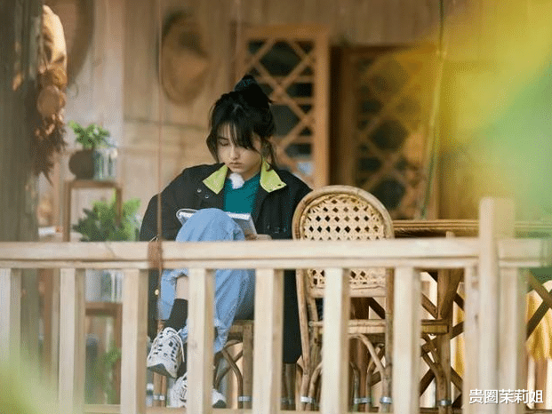 『张子枫』张子枫继续录制《向往的生活》引争议,不备战高考?导演的回应太打脸