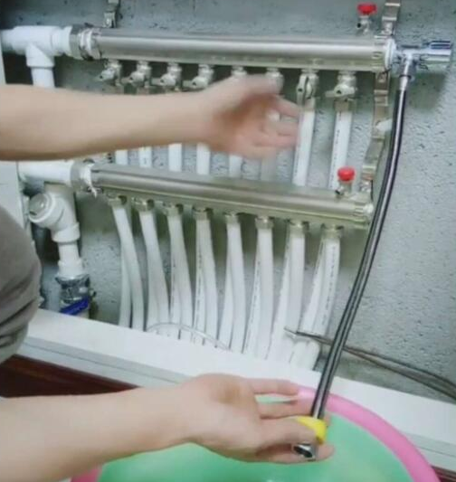 |地暖停供时，阀门需要关吗？暖通师说：别等地暖不热时才后悔！