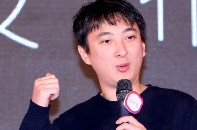 #吴孟达#小团团终于露出真容, 王思聪刷16发超级火箭, 人气飙升1200万!