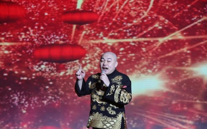 『赵本山』他是赵本山大徒弟，因一部电影被骂出娱乐圈，今不做演员月收入照样过百万