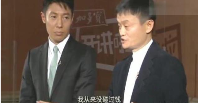 撒贝宁|结婚4年堪比“整容”，撒贝宁还是原来模样，李白却早已换了个人