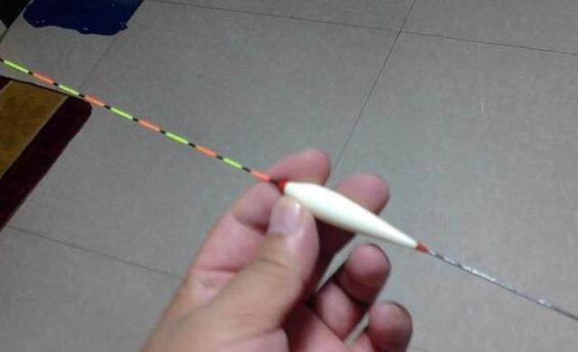 饵料|只有热天才好钓鲢鳙？别扯了，没用3大诀窍，可以封竿了！