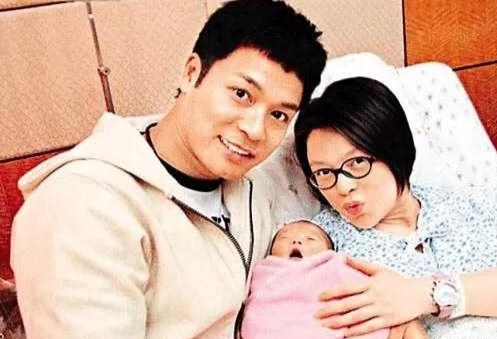 张国荣|他本是张国荣的接班人，三演傻子却获三次影帝，如今娶西游记中的红孩儿为妻