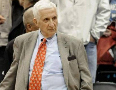 本田CRV|登热搜榜！湖人创始人去世，享年100岁，唐斯领衔NBA众星缅怀