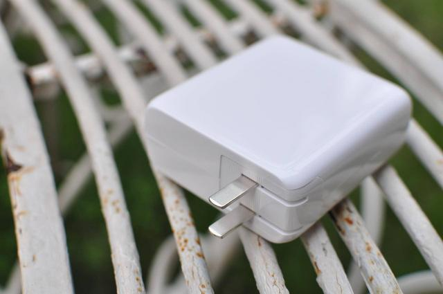 充电宝|Anker超极充二代，化解尴尬精简出行