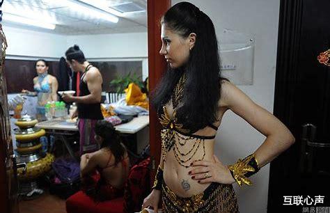 电子商务:广州老板娘齐上阵,入局做起直播电商,直播电商将成主流