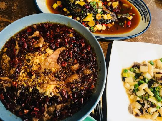 青岛市|那些坑游客的美食街，你去过几个？