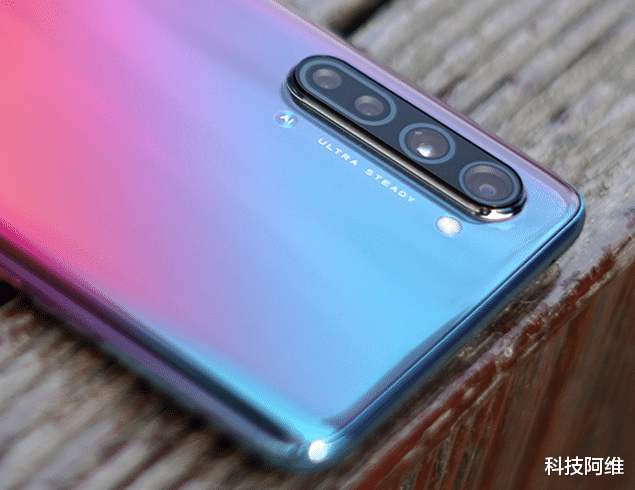 双十一|发布不到一年下跌1400元,12GB+128GB,开始借助双11清理库存