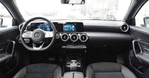 本田CRV|奔驰A级“库存成山”，13万一台直接开走，4S店：价格还能再商量