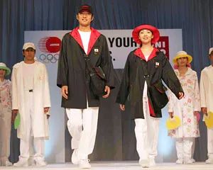 高田贤三|名美美术——执着于将RGB最高对比度打印在布料上的高田贤三走了