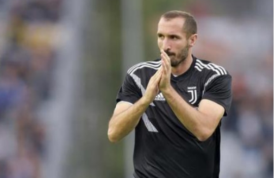 尤文图斯|尤文图斯天价买入的德利赫特，本赛季表现是否对的起他的身价？