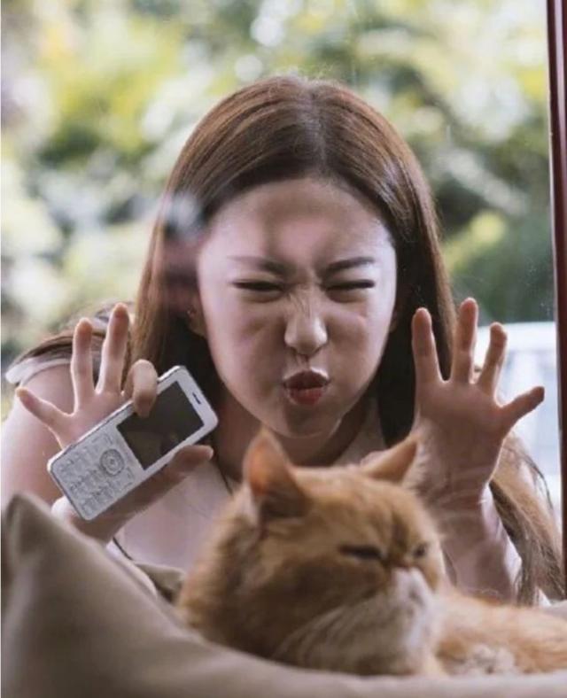 『刘亦菲』刘亦菲随心所欲穿搭合集，你见过爱豆时期的刘亦菲吗？美颜暴击