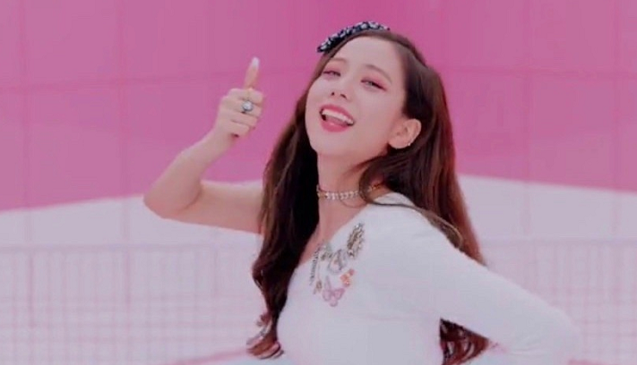 mv|粉墨新歌MV,Lisa是皇族,Jennie无rap,YG水未端平