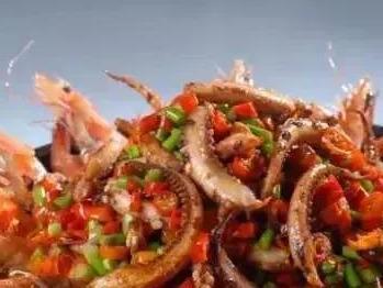 「香菇」美味可口的美食怎么能少了它，全家都喜欢吃，待客很不错