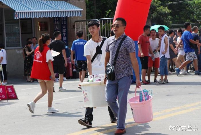 专升本|2020年高考180分读专科,460分同样读专科,分数高有用吗?