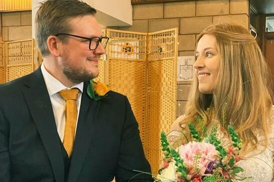 睹图|男子得知女友只剩几周生命后立马求婚，结婚一个月妻子离世