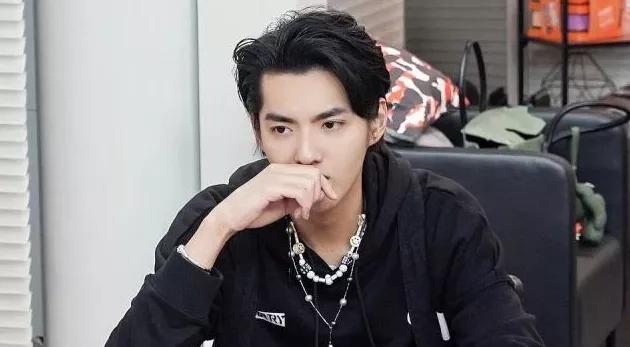 [杨紫]《青簪行》杨紫杀青，被曝将跟徐峥合作，吴亦凡却还在忙拍摄？