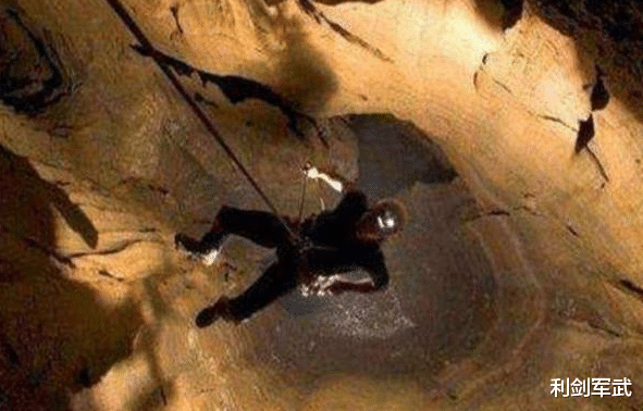 科学家@苏联当初计划挖穿地球，到底发现了什么，要在12263米处停止？