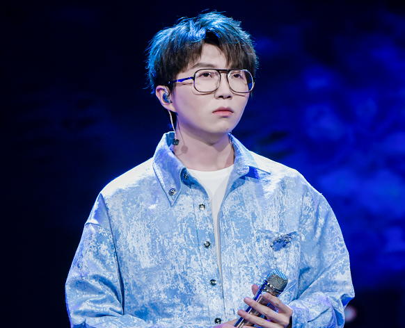 潘玮柏|明日家族四季演唱会,R1SE首唱会,哇唧唧哇会不会又被骂?