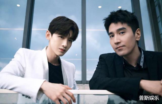 白敬亭|白敬亭爸爸：开出租车供儿子学钢琴，儿子成名后为他买房完他心愿