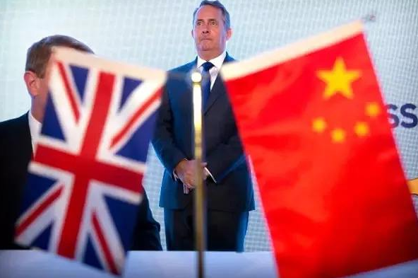 英國公知揚言“讓中國付出應有的代價”，引起國際上的群嘲-圖3