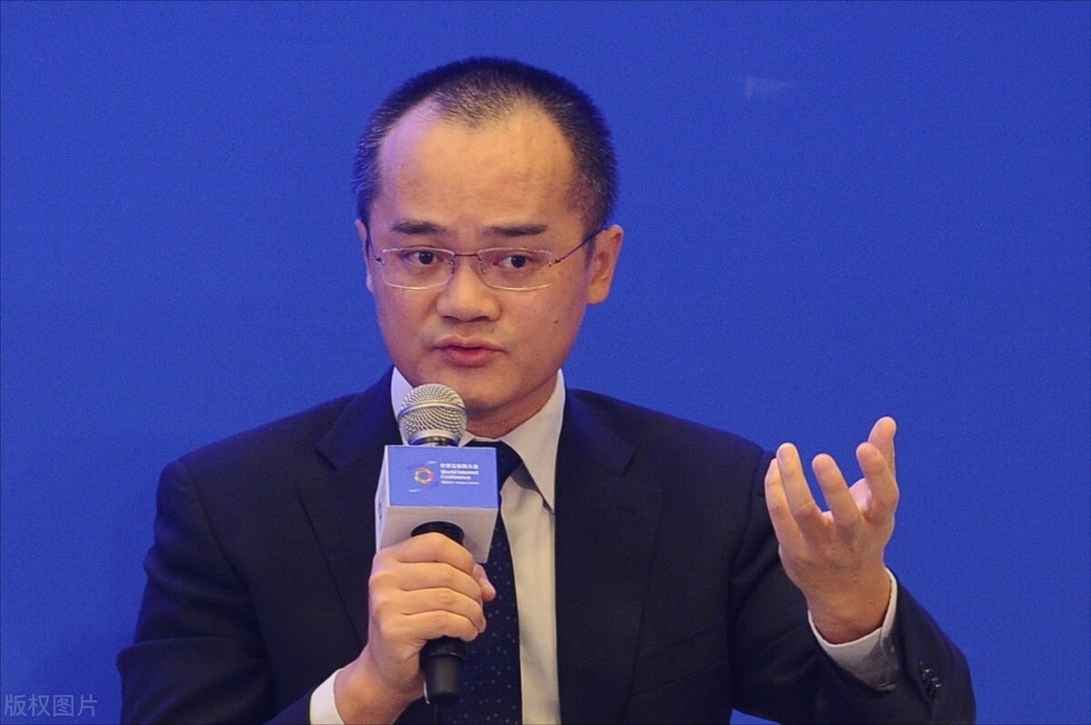 美团外卖|职场百科“美团外卖”骑手月入能上万？小哥三问“王兴”你怎么看