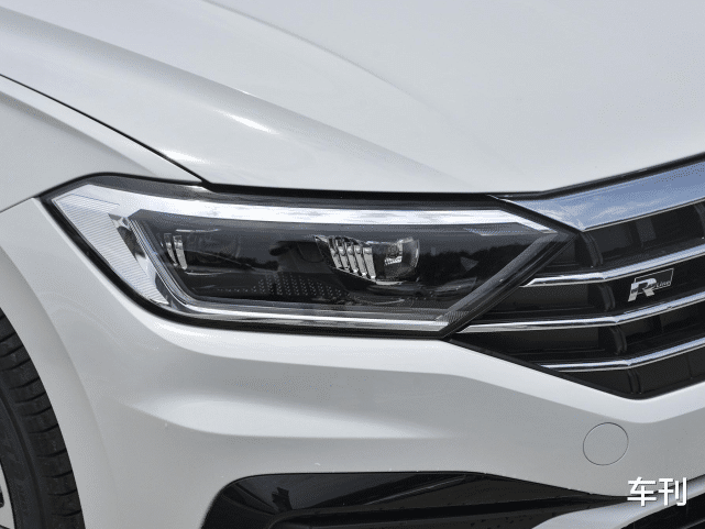 大众迈腾|大众又成功了，号称小迈腾，跌至9万多，30天狂甩33219台