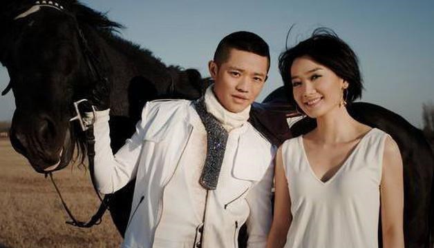 凤凰传奇■凤凰传奇中那个男的有什么用,为什么玲花和他收入五五分?