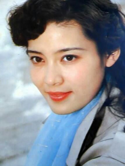 刘晓庆@曾和刘晓庆齐名，因勾搭有妇之夫自毁前程，单身多年早已皈依佛门