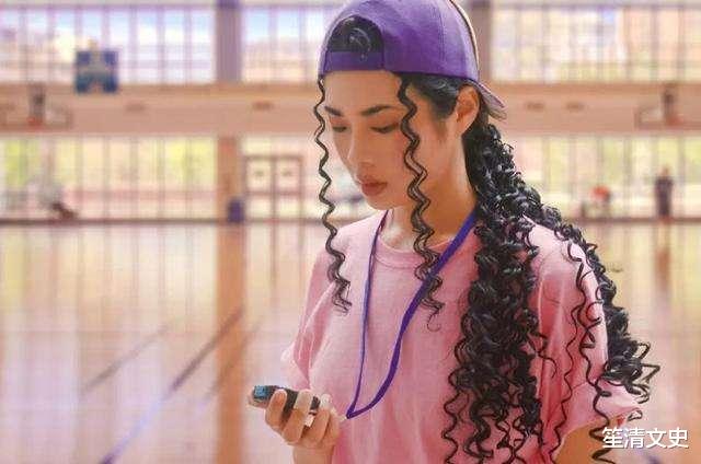 许可馨@许可馨热度虽减，但不被遗忘！化名“徐鑫”出现试卷上不断警醒各位学子！