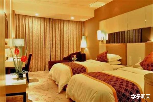 高考房：高考在即，高三家长带着孩子住“高考房”，需要权衡好这几个利弊