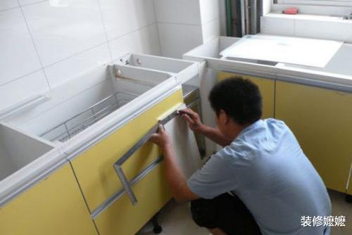 |厨房橱柜万万要这样安装,我家用过就知有多实用,实在太聪明了