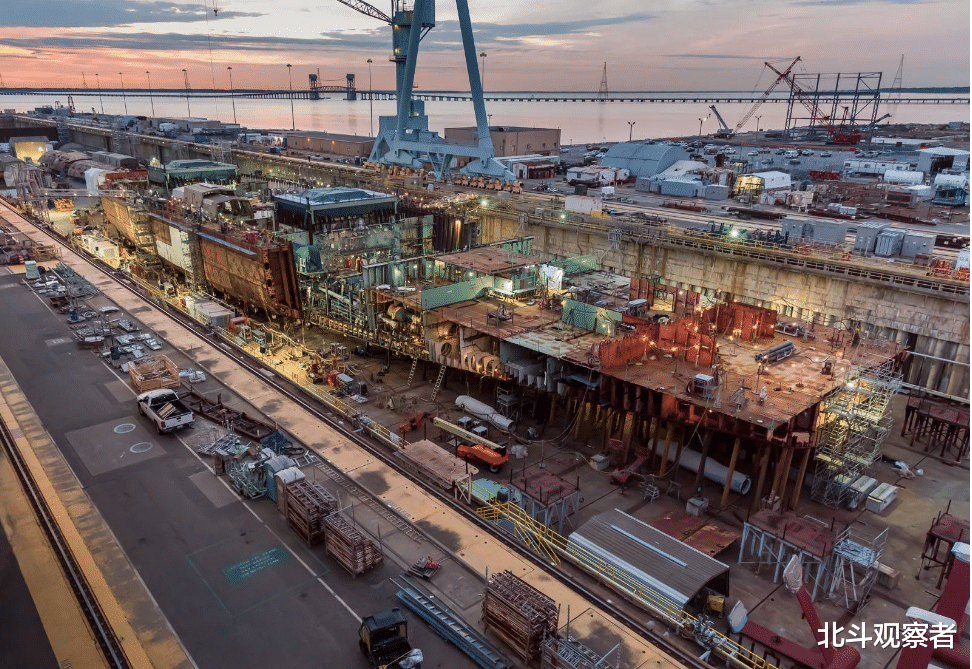 @11万吨航母即将亮相,配备清一色五代隐形战机,俄:领先世界20年