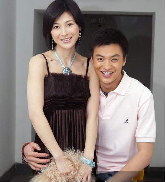 童蕾@《亮剑》女主被执行1.4亿无奈复出还债，180亿身家老公涉欺诈破产