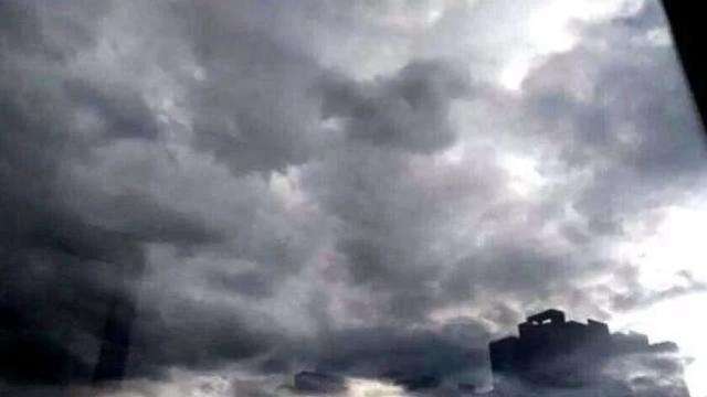 |1954年出现古代海市蜃楼，地球上没有原型，仔细回想令人害怕