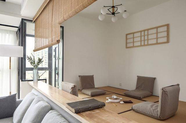 老年小妙招|客厅装个榻榻米的5种好处，收纳只是其次！看完你心动吗？