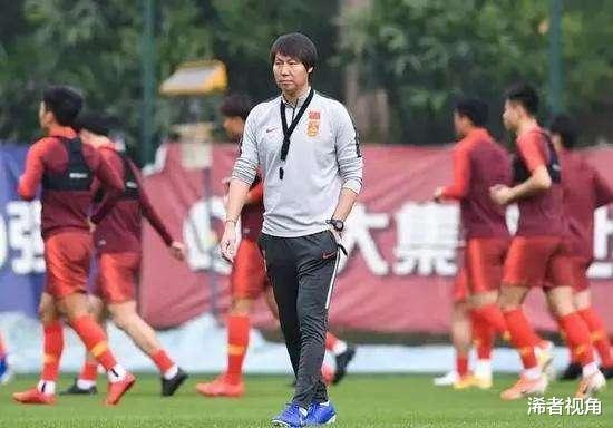 武磊|下午15点! 武磊最新去向曝光: 李铁担忧之事得解, 国足成大赢家