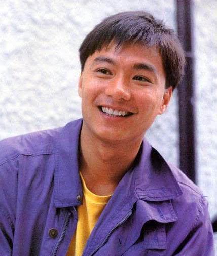非诚勿扰▲香港第一美男,今58岁头发已全白,网友:岁月无情