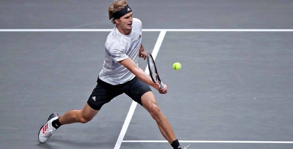 兹维列夫|两盘横扫夺冠！小兹维列夫击退3号种子，打破17个月冠军荒！