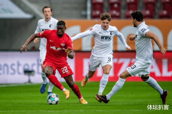 拜仁慕尼黑|2-0！德甲榜首之战变一边倒，欧冠大黑马坐稳领头羊，甩拜仁4分