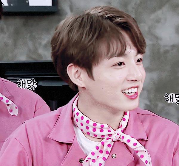 『iu』期待IU5.6单曲eight~期待合作，榜单预定，好奇柾国会见到IU吗~