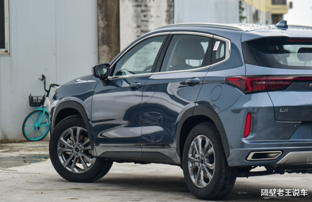 本田CRV|奇瑞终于发飙！比CRV霸气，轿跑车身+大轮毂，不足10万迷倒一片